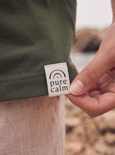 Camiseta pure calm - khaki green