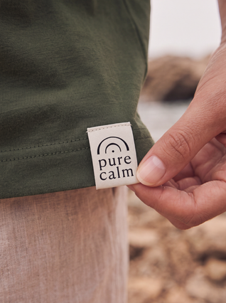 Camiseta pure calm - khaki green